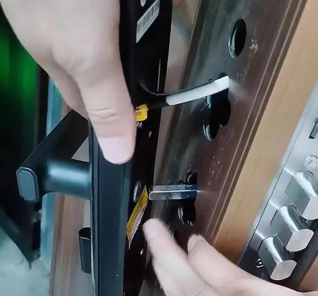 智能锁安装